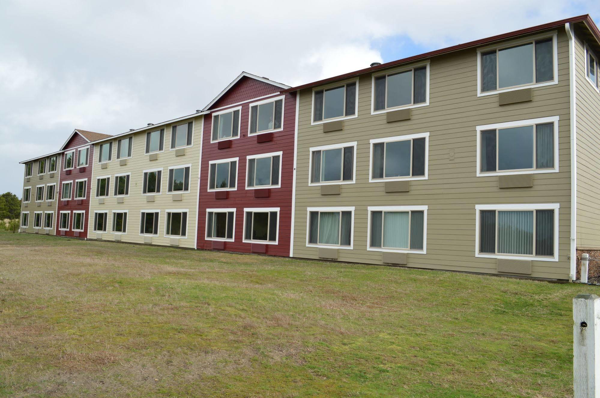 לונג ביץ' Oceanview Inn At The Arch מראה חיצוני תמונה